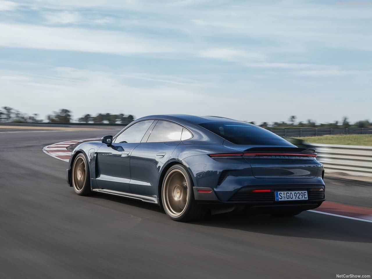 2025 - PORSCHE TAYCAN TURBO GT, foto 37