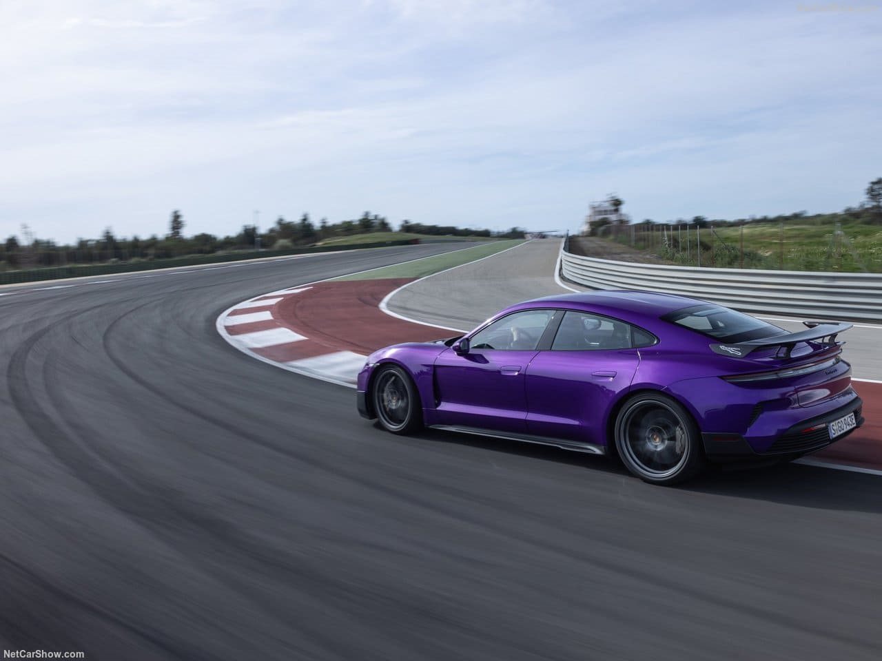 2025 - PORSCHE TAYCAN TURBO GT, foto 45