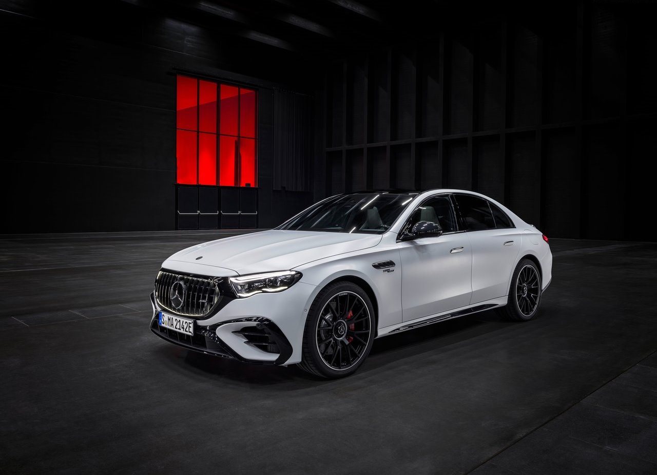 2025 - MERCEDES-AMG E 53 HYBRID, foto 1