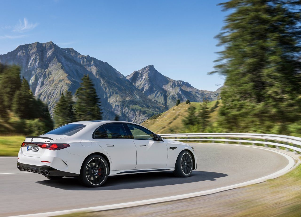 2025 - MERCEDES-AMG E 53 HYBRID, foto 10