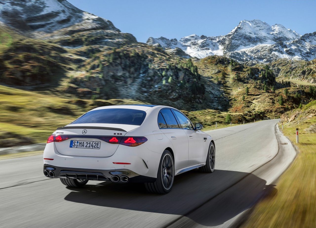 2025 - MERCEDES-AMG E 53 HYBRID, foto 11