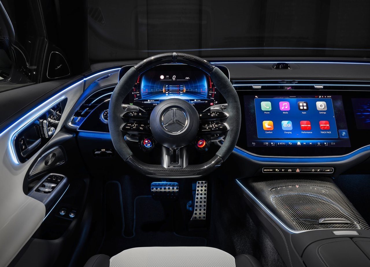 2025 - MERCEDES-AMG E 53 HYBRID, foto 16