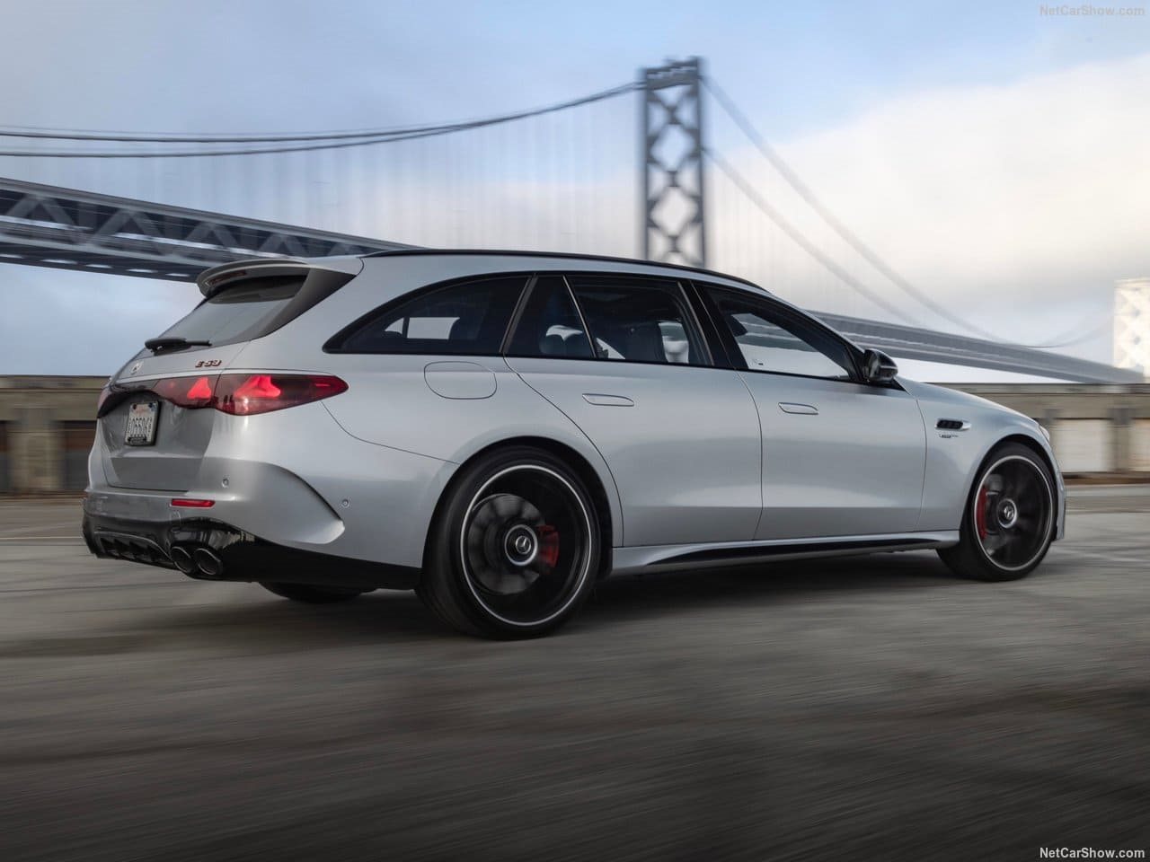 2025 - MERCEDES-AMG E 53 HYBRID ESTATE, foto 23