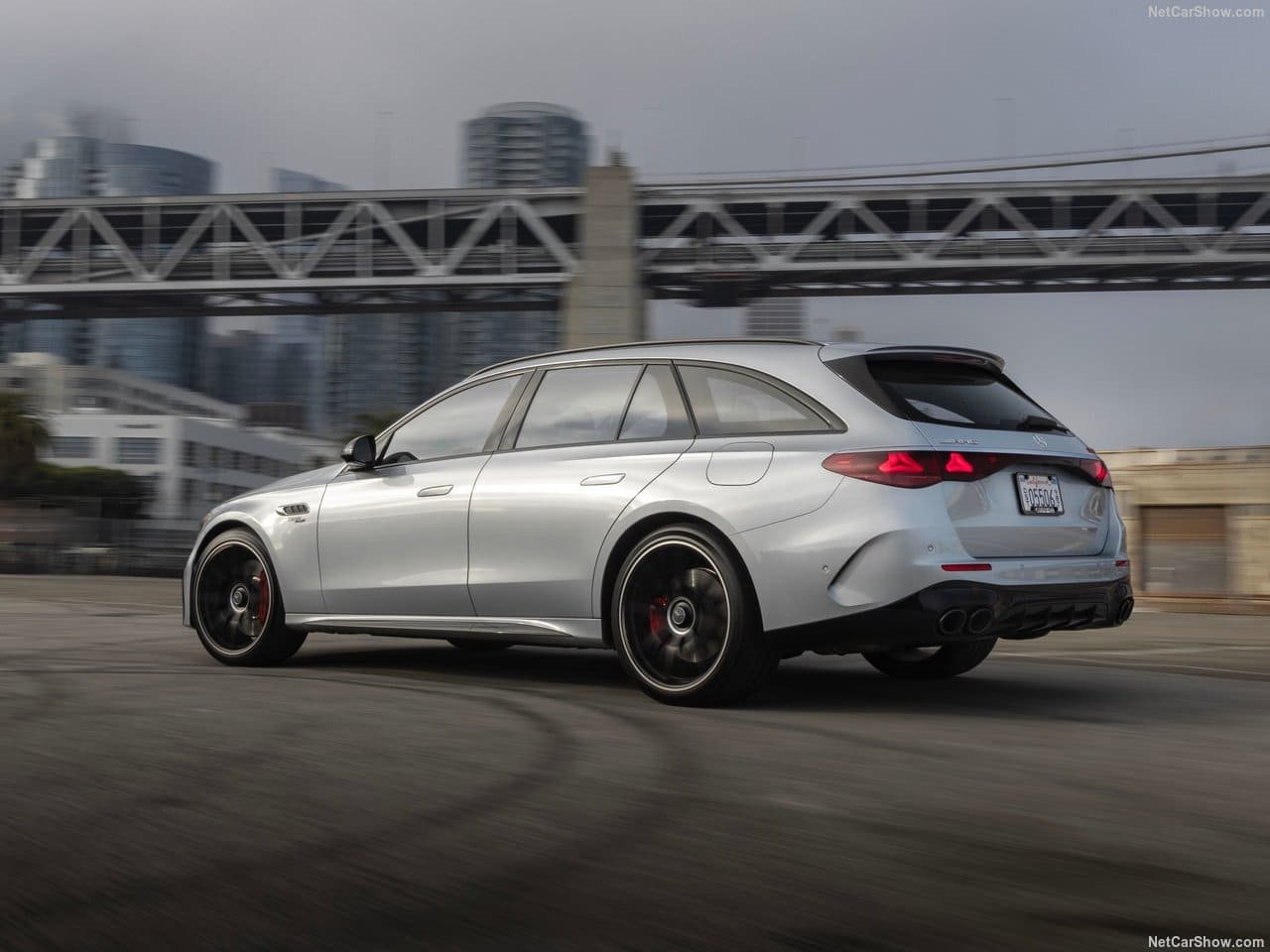 2025 - MERCEDES-AMG E 53 HYBRID ESTATE, foto 25