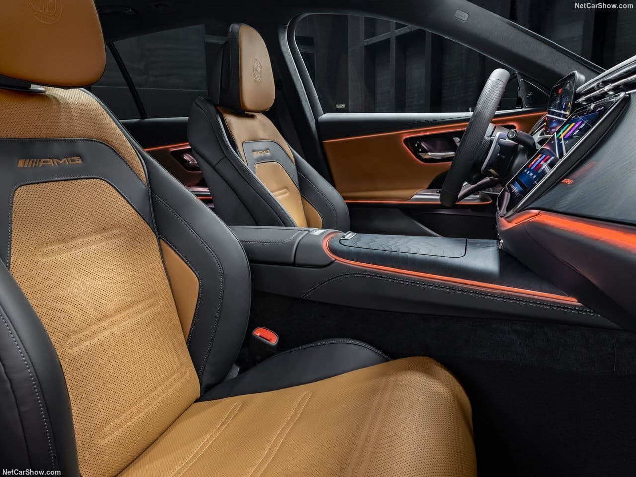 2025 - MERCEDES-AMG E 53 HYBRID ESTATE, foto 42