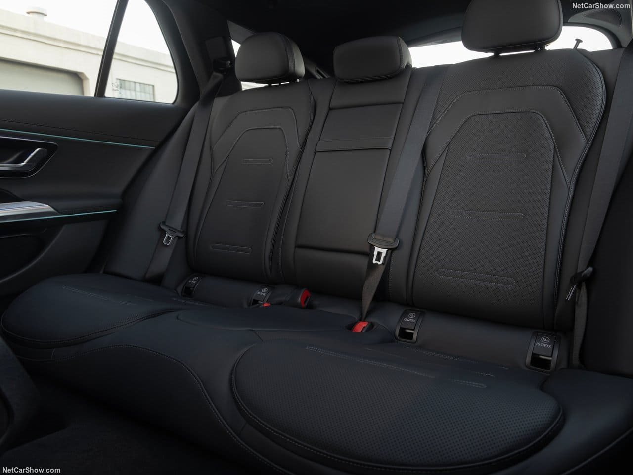2025 - MERCEDES-AMG E 53 HYBRID ESTATE, foto 45