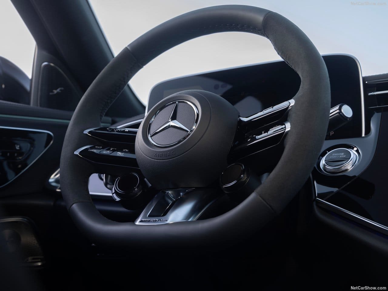 2025 - MERCEDES-AMG E 53 HYBRID ESTATE, foto 46