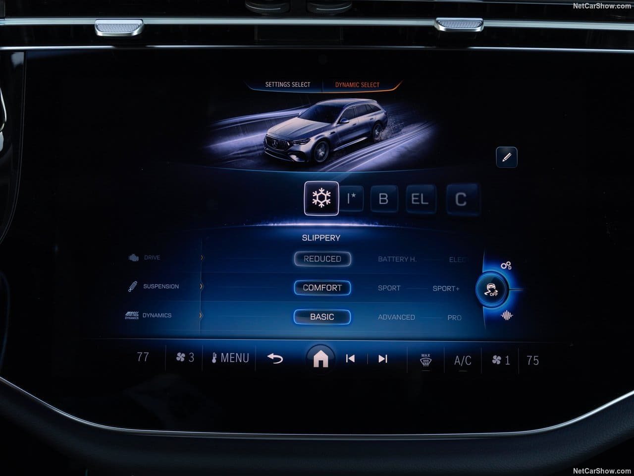 2025 - MERCEDES-AMG E 53 HYBRID ESTATE, foto 61