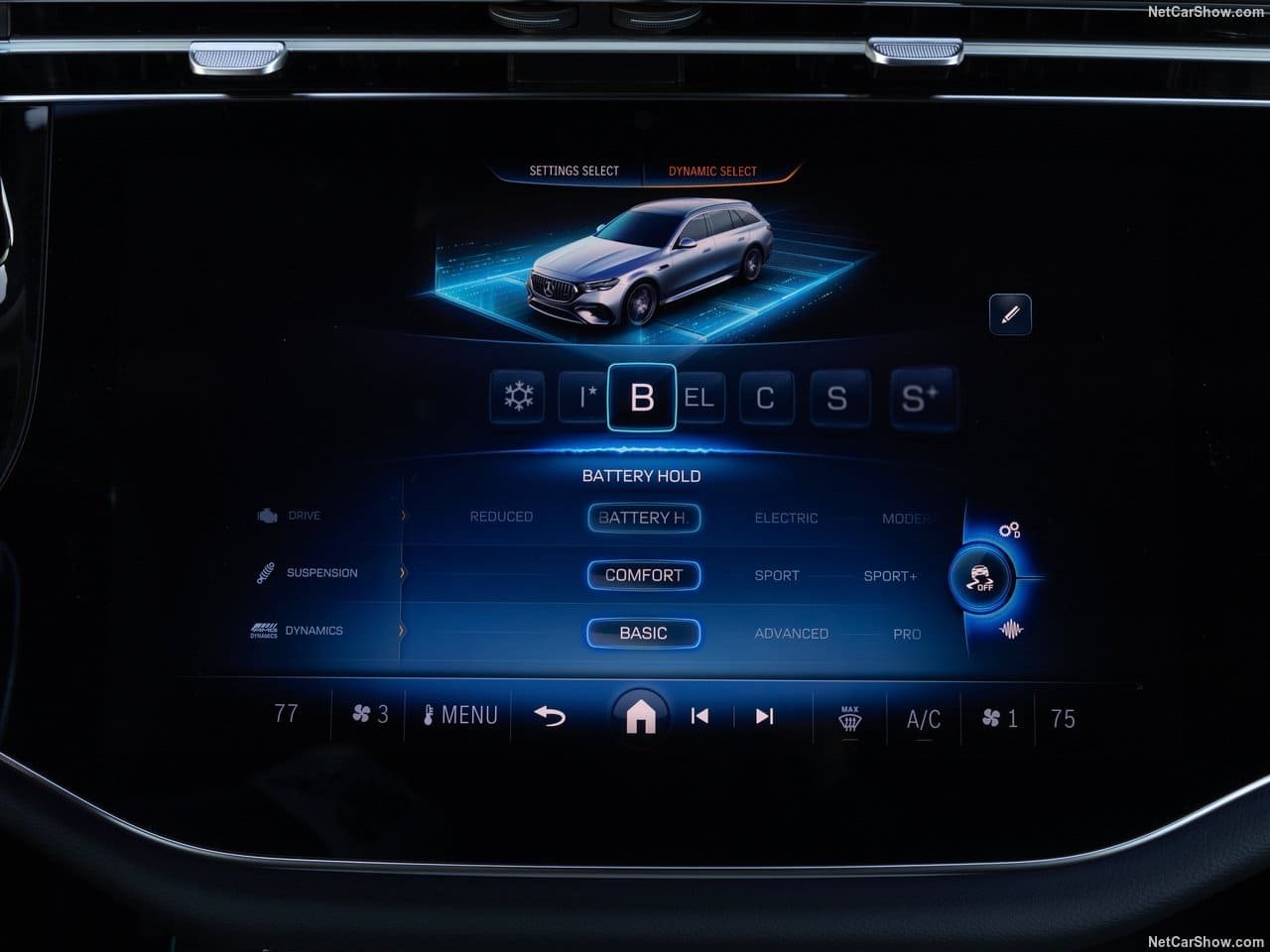 2025 - MERCEDES-AMG E 53 HYBRID ESTATE, foto 63