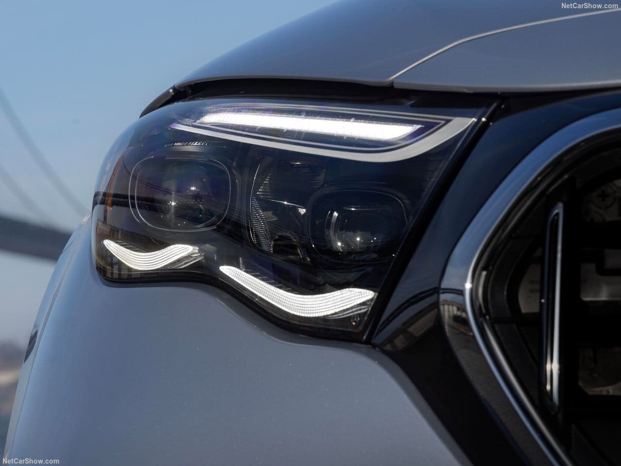 2025 - MERCEDES-AMG E 53 HYBRID ESTATE, foto 74