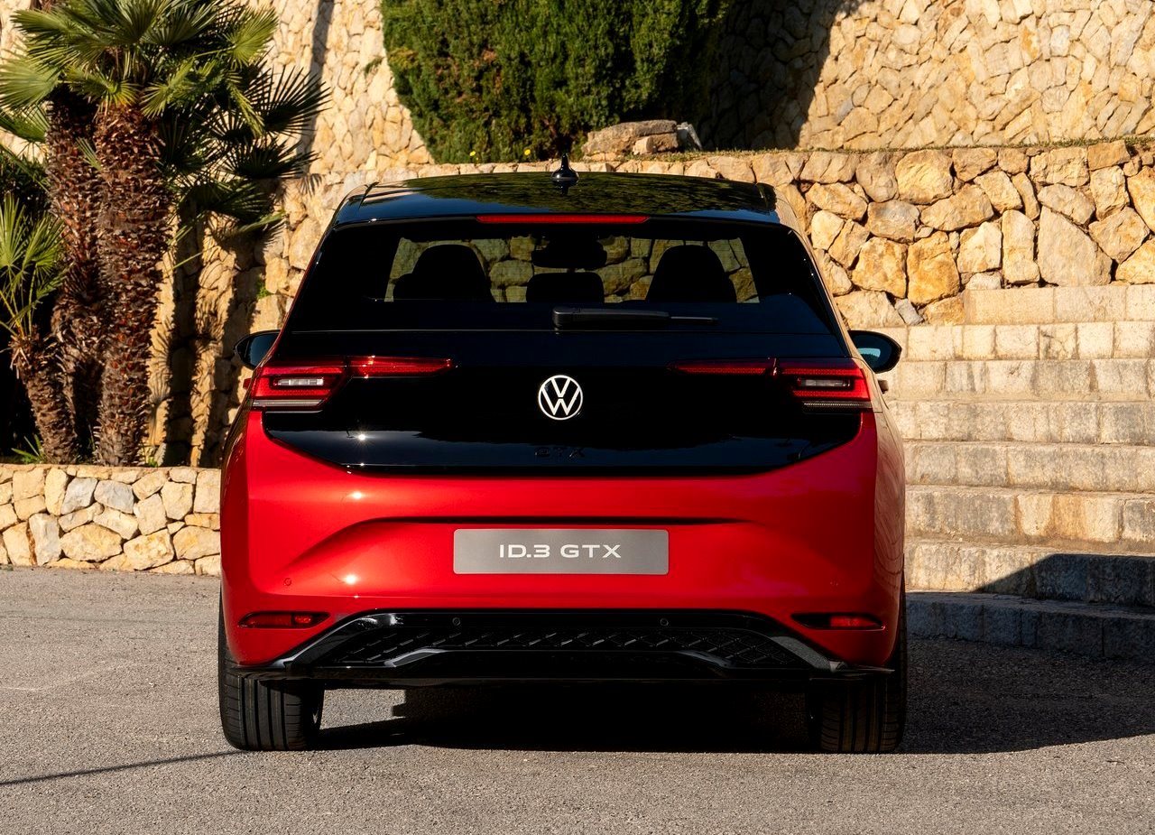 VOLKSWAGEN ID.3 GTX, foto 16