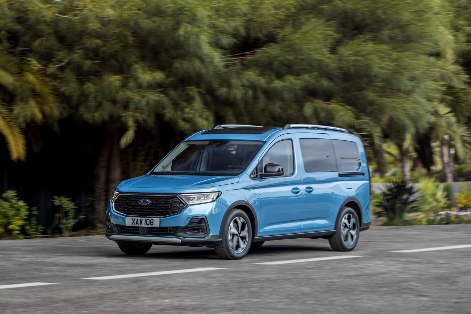 2025 - FORD TOURNEO CONNECT PLUG-IN HYBRID, foto 2