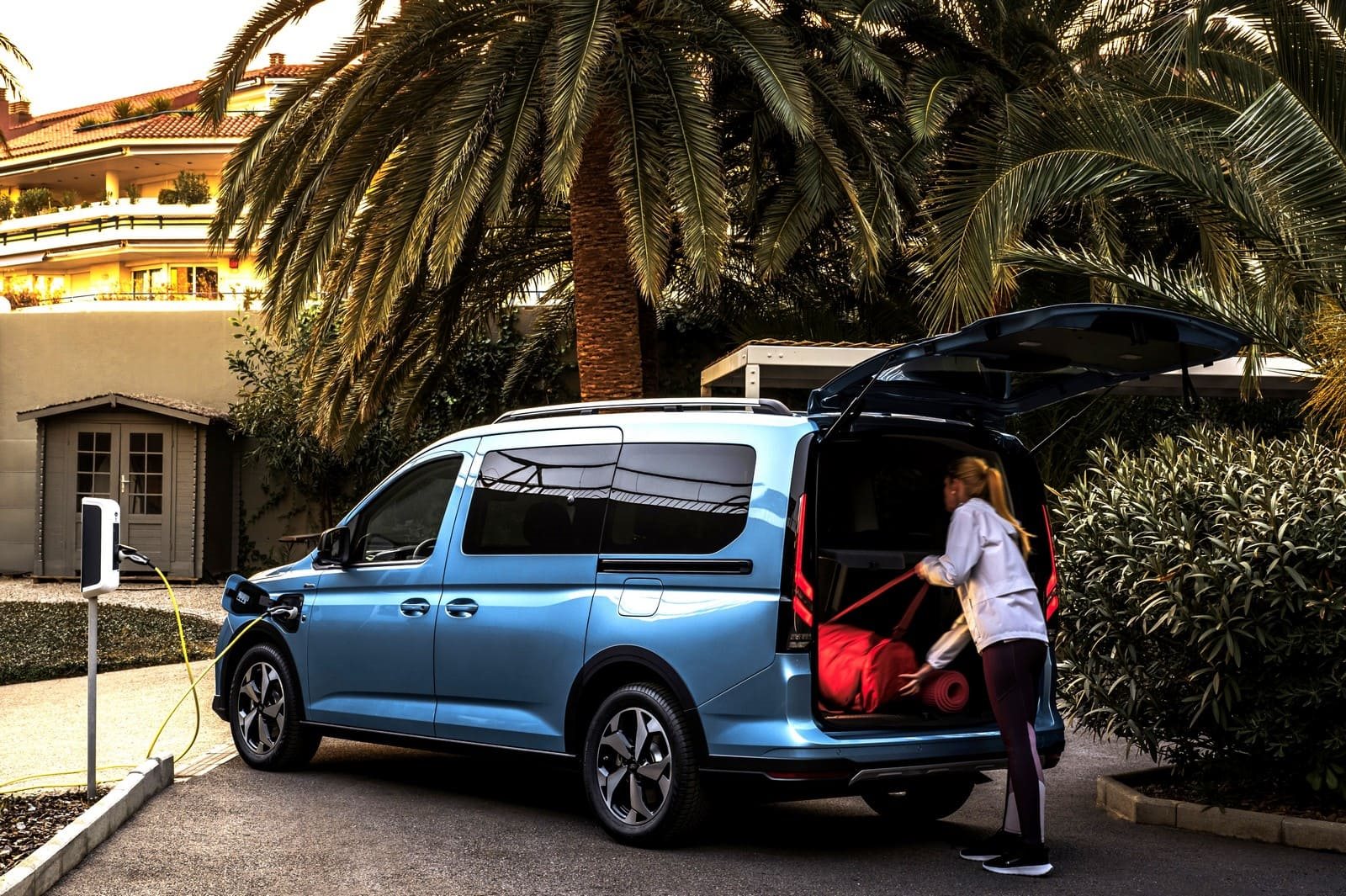 2025 - FORD TOURNEO CONNECT PLUG-IN HYBRID, foto 7