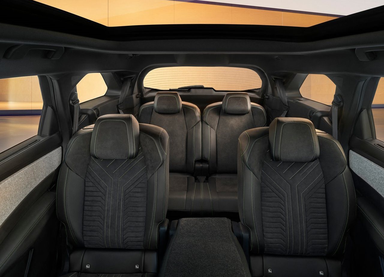 PEUGEOT E-5008, foto 30