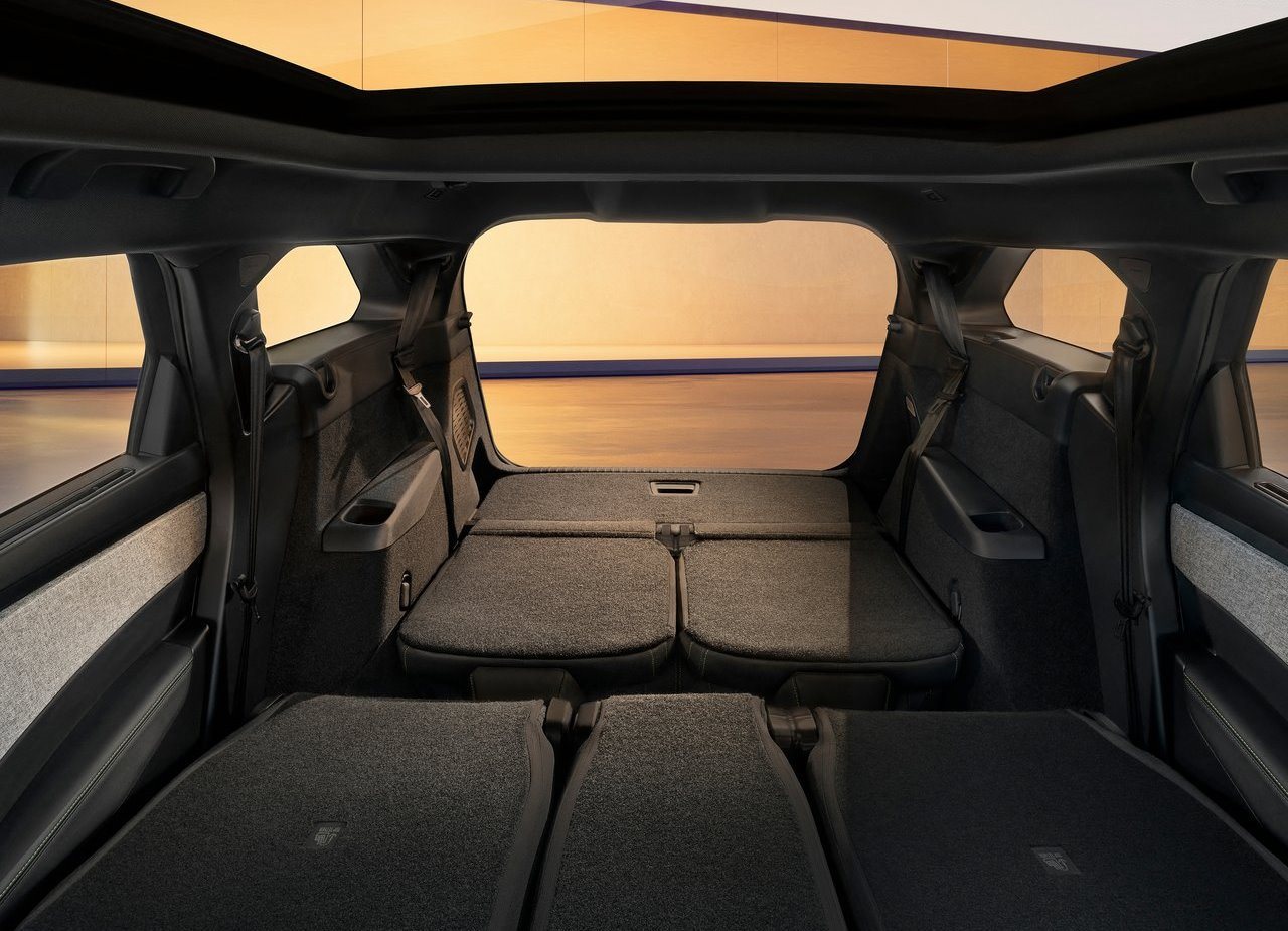 PEUGEOT E-5008, foto 32