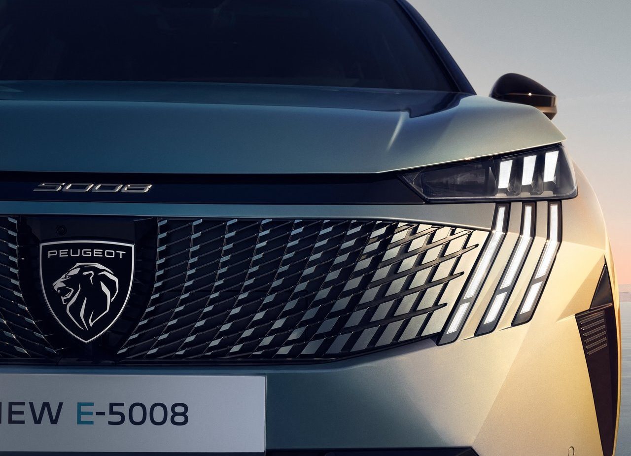 PEUGEOT E-5008, foto 34
