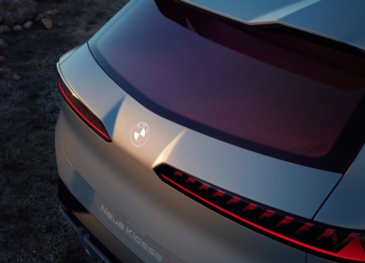 BMW VISION NEUE KLASSE X CONCEPT, foto 32