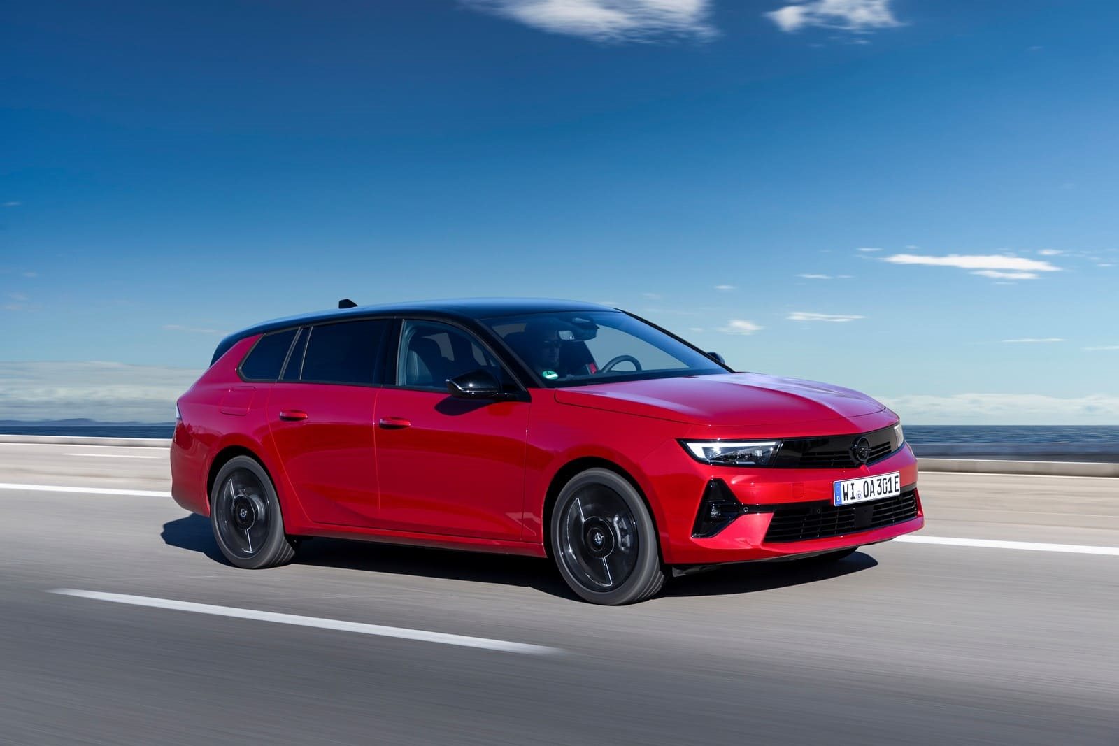 2024 - OPEL ASTRA SPORTS TOURER ELECTRIC, foto 2