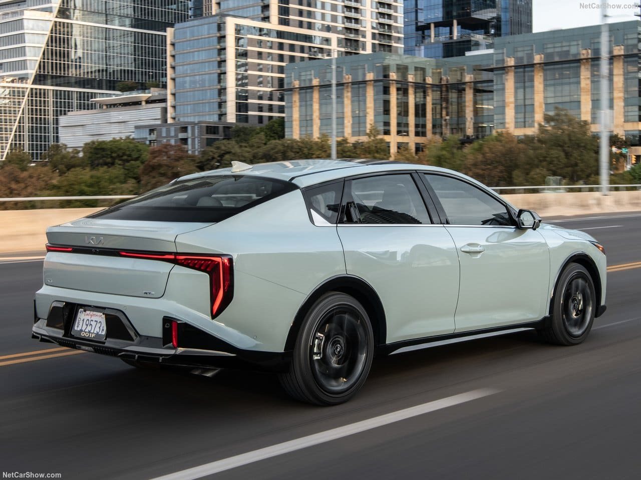 2025 - KIA K4, foto 19