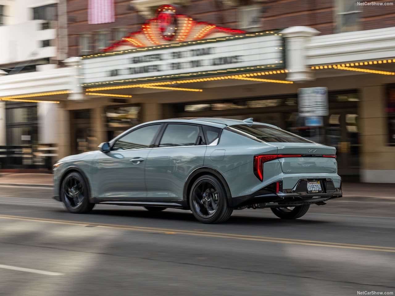 2025 - KIA K4, foto 21