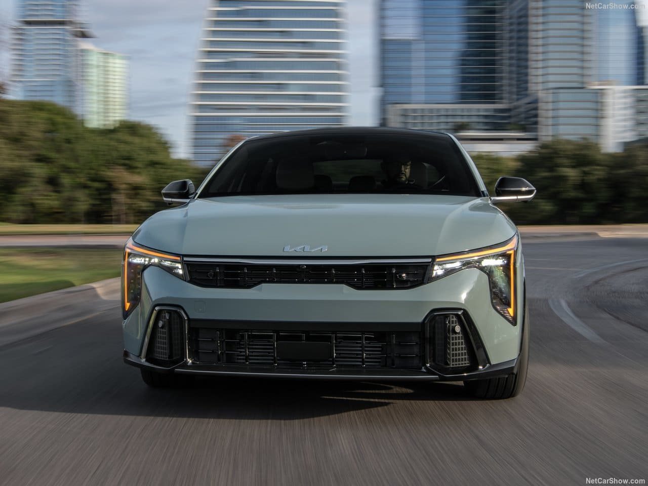 2025 - KIA K4, foto 24