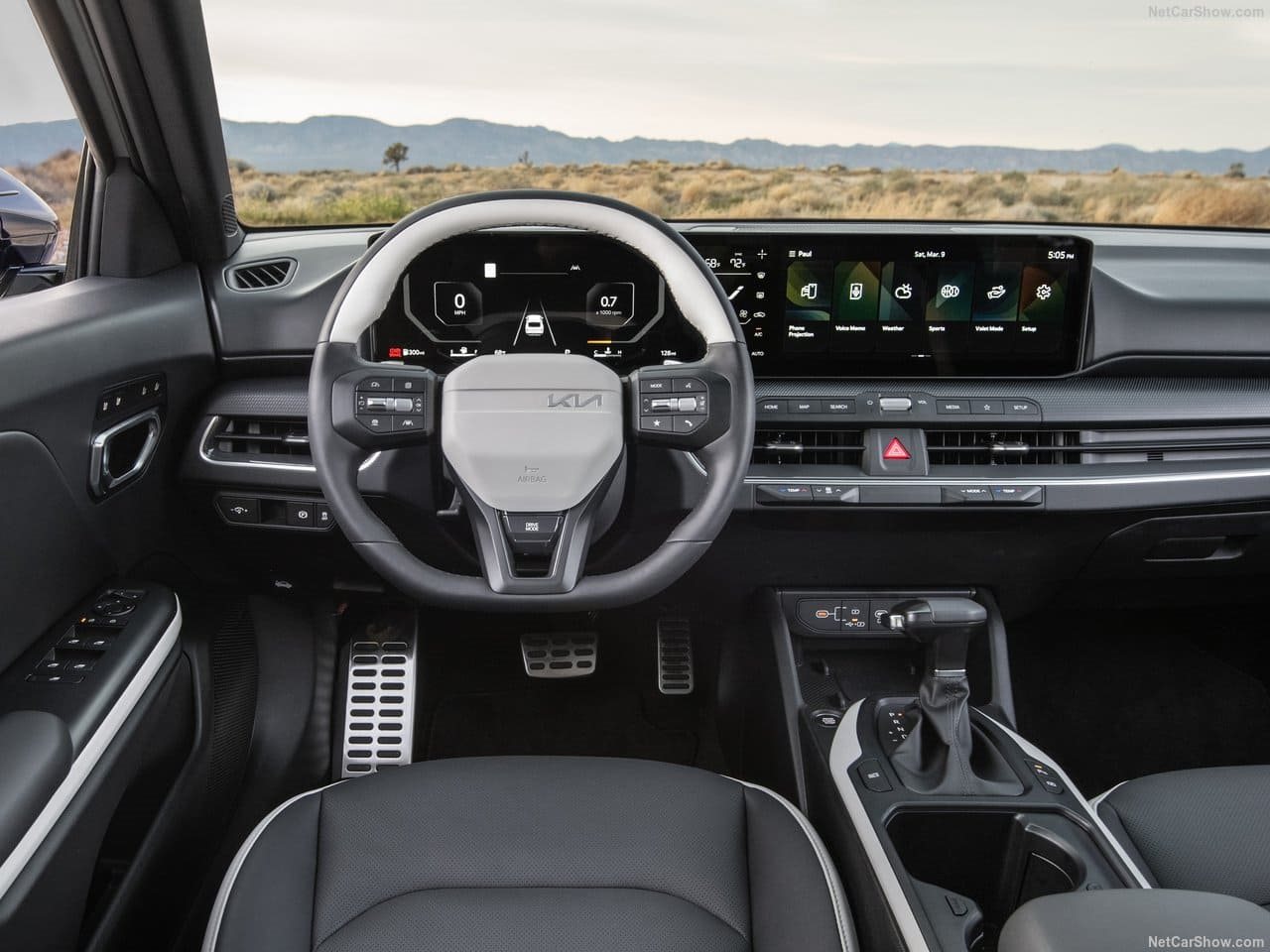 2025 - KIA K4, foto 28