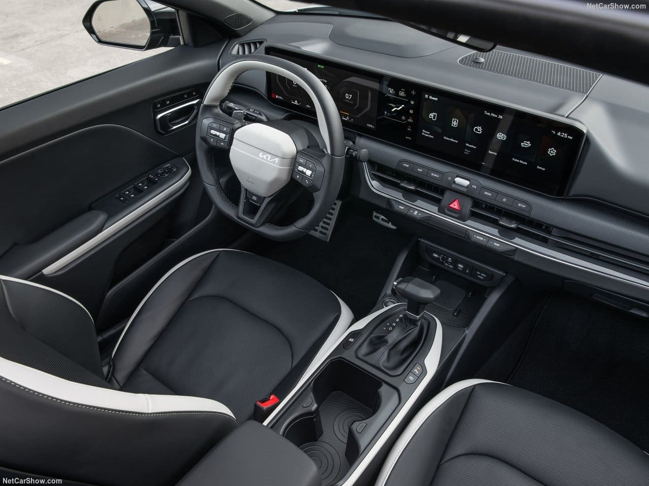 2025 - KIA K4, foto 34