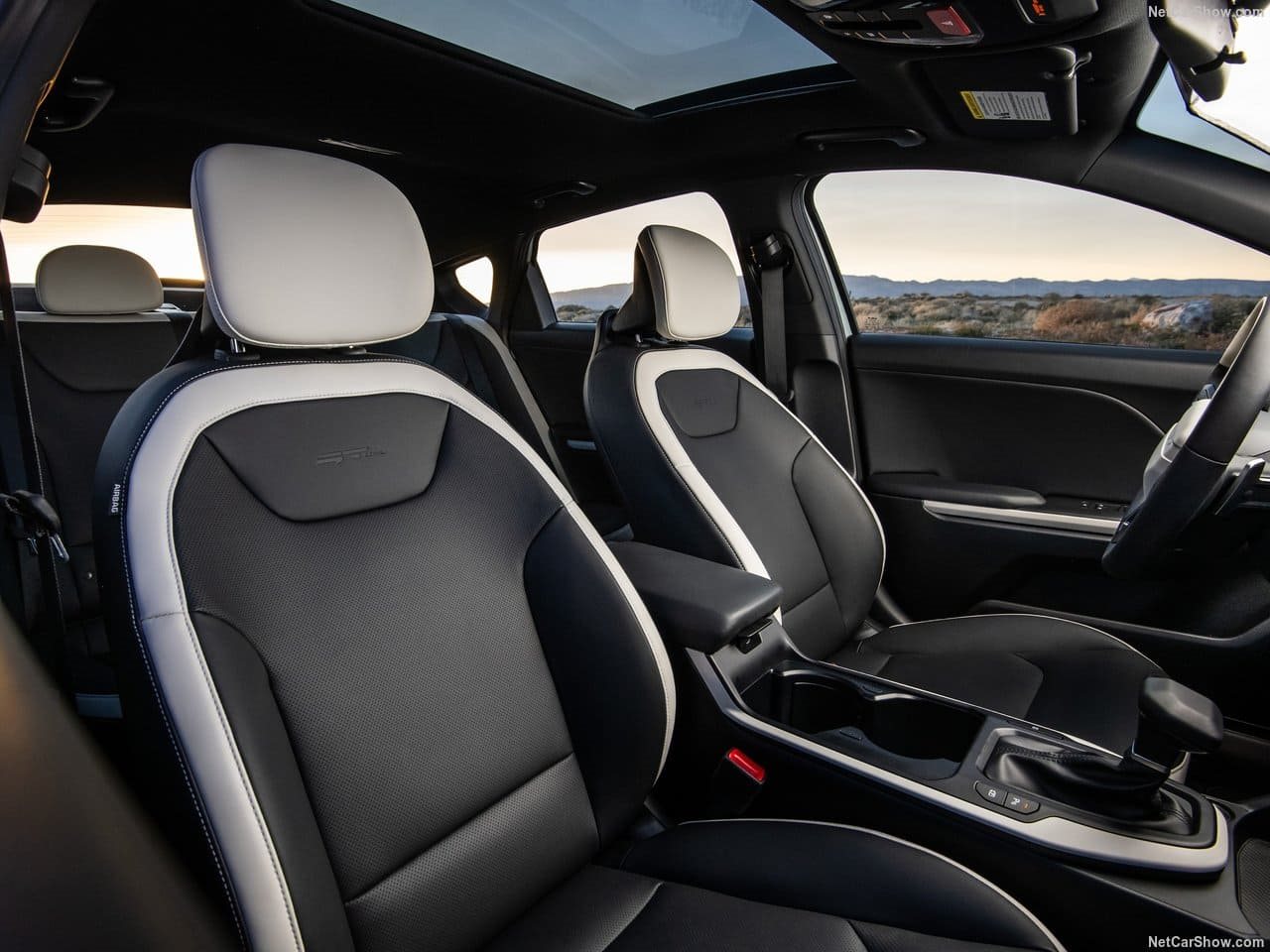 2025 - KIA K4, foto 38