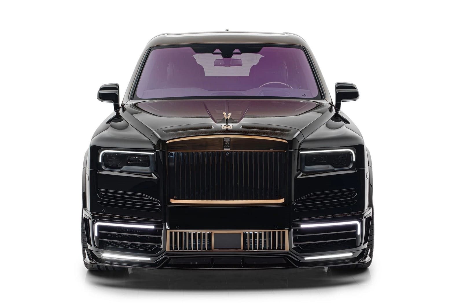 ROLLS-ROYCE CULLINAN ATELIER LINEA D’ARABO BY MANSORY, foto 3