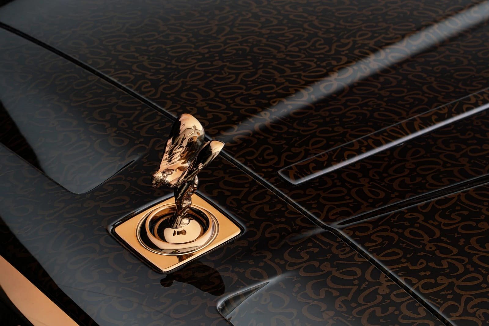 ROLLS-ROYCE CULLINAN ATELIER LINEA D’ARABO BY MANSORY, foto 13