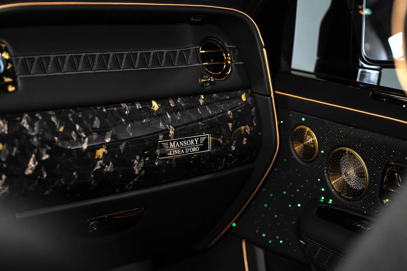 ROLLS-ROYCE CULLINAN ATELIER LINEA D’ORO BY MANSORY, foto 20