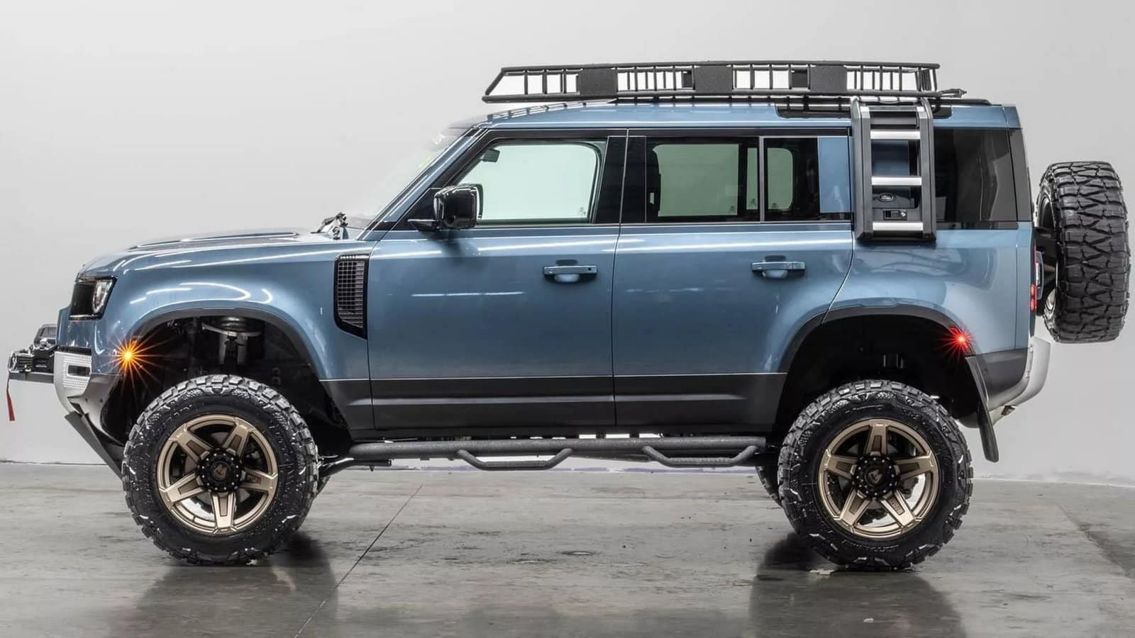 2024 - LAND ROVER DEFENDER BY APOCALYPSE, foto 5