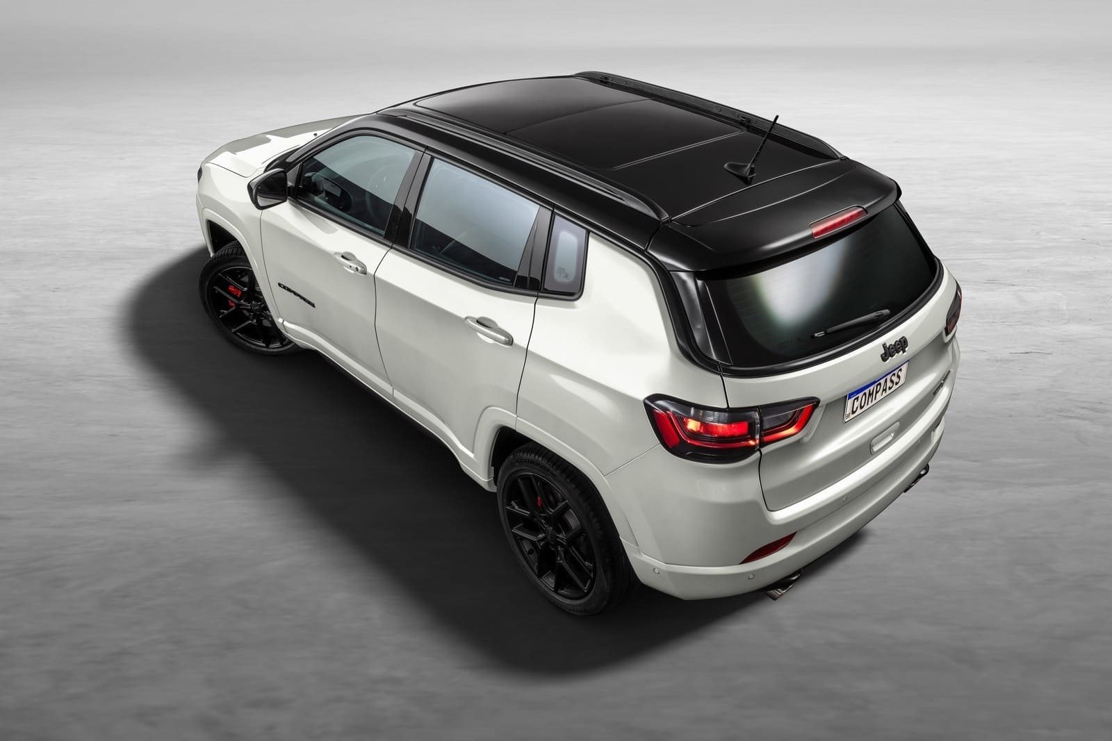 2025 - JEEP COMPASS BLACKHAWK, foto 13