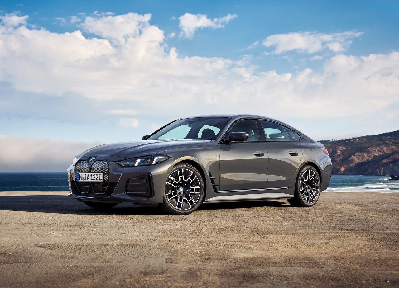 BMW i4, foto 1