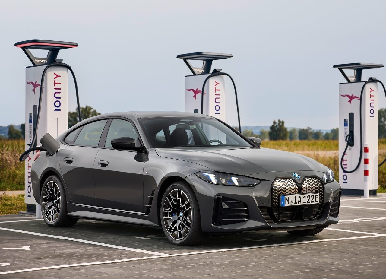 BMW i4, foto 3