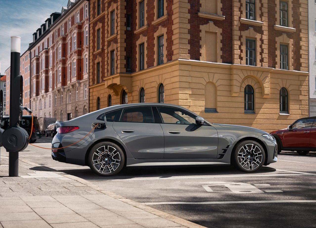 BMW i4, foto 6