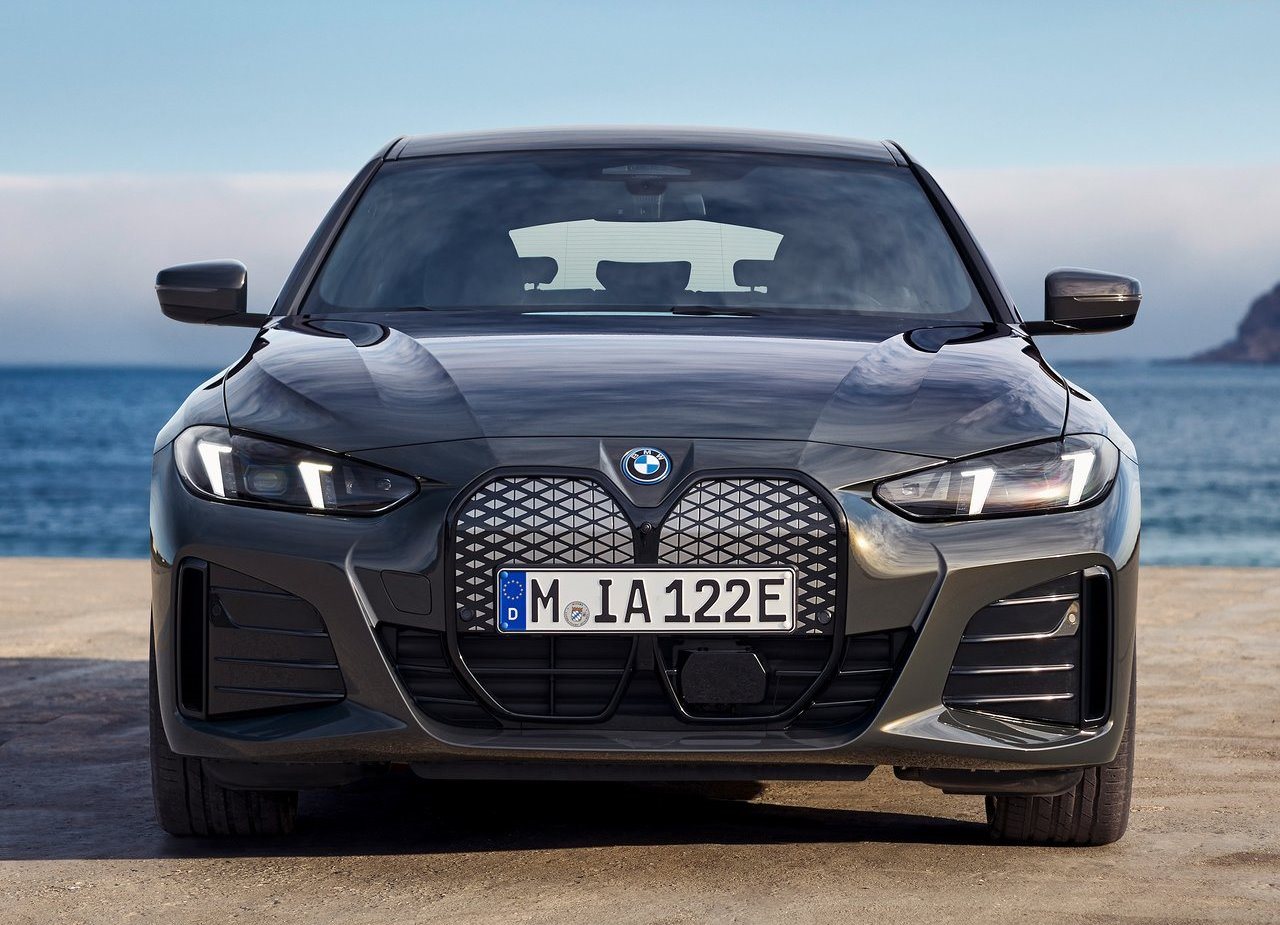BMW i4, foto 12