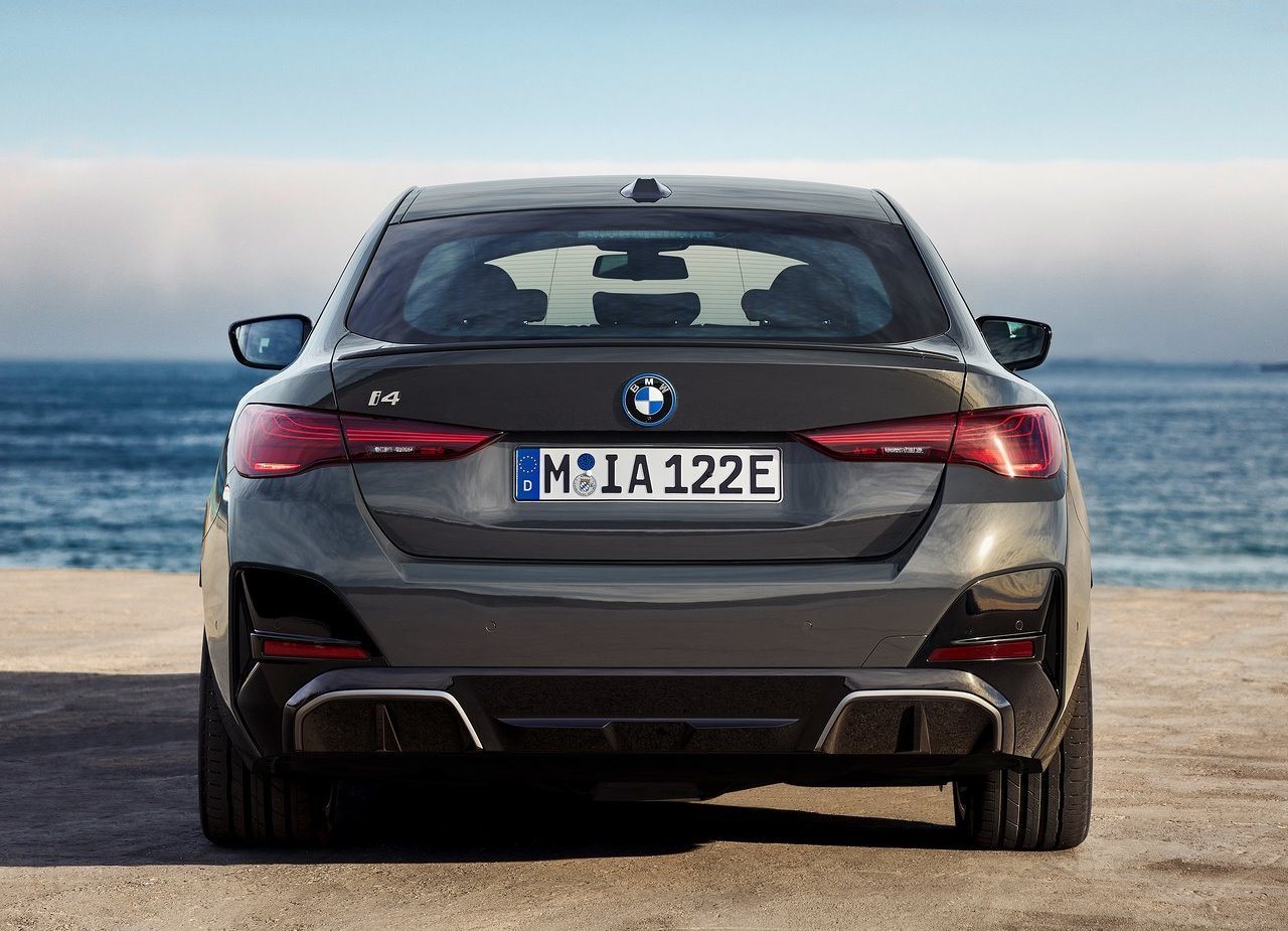 BMW i4, foto 14