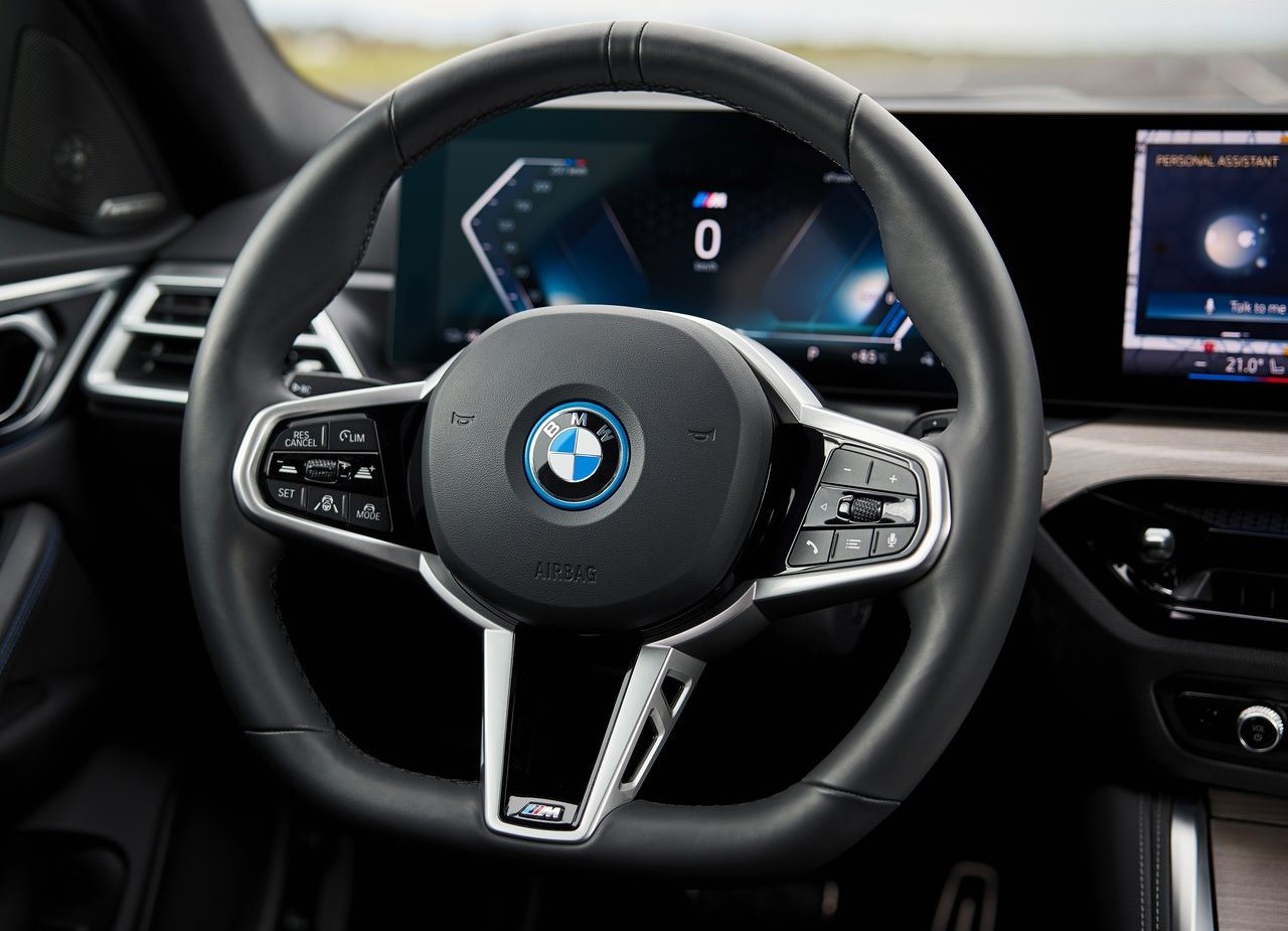 BMW i4, foto 16