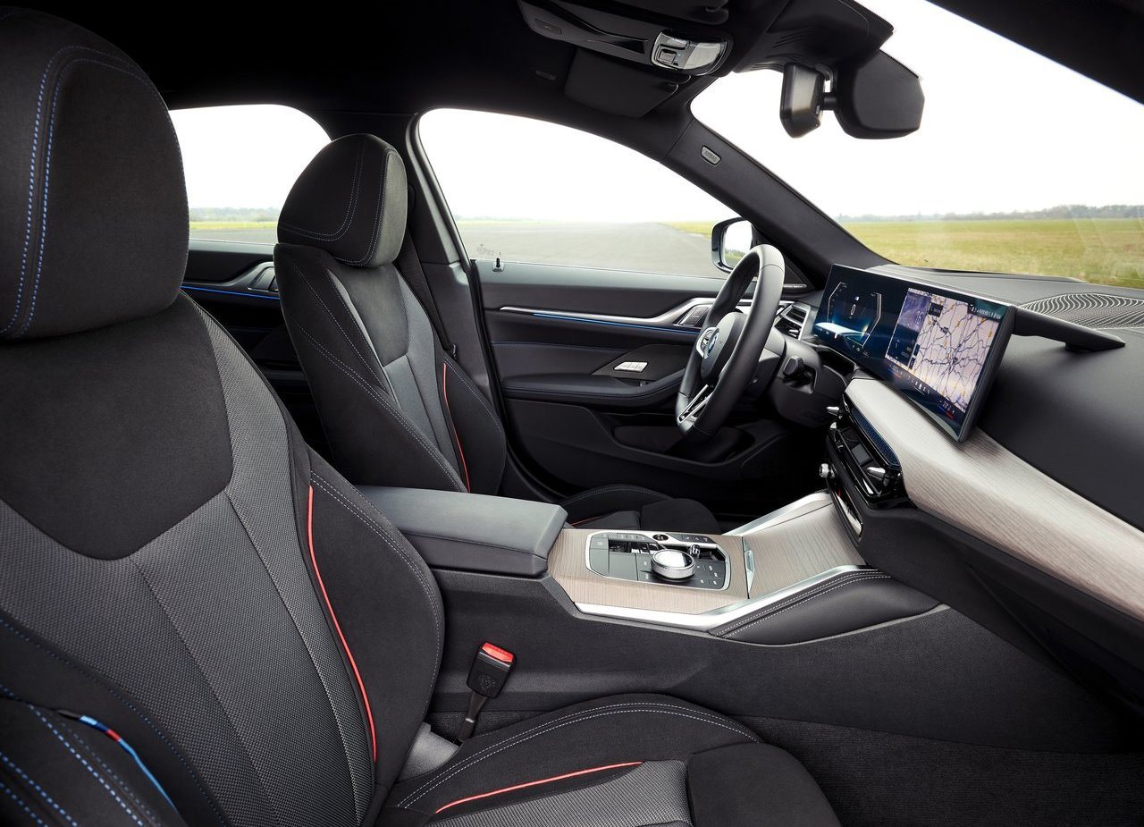 BMW i4, foto 17