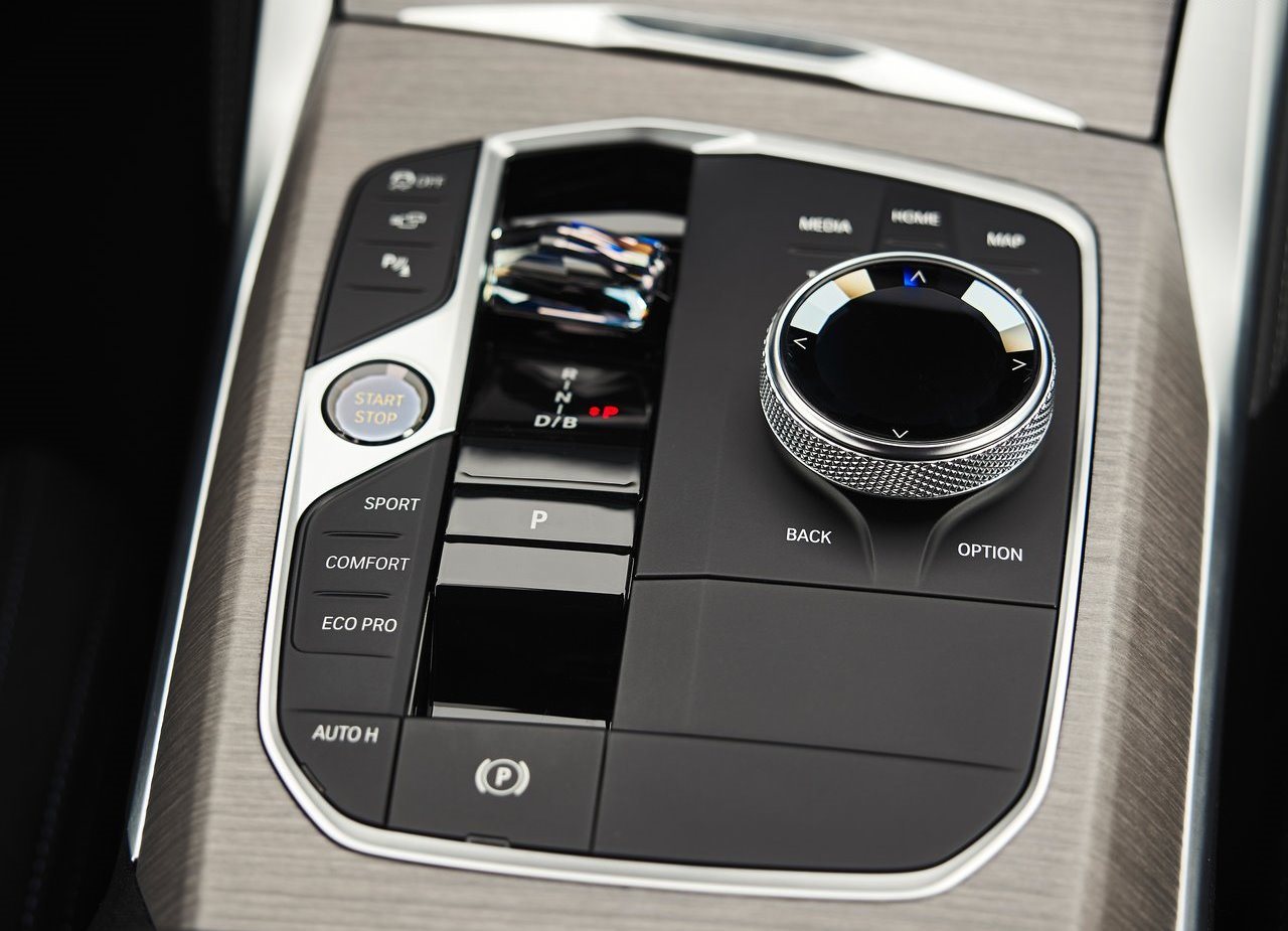 BMW i4, foto 18