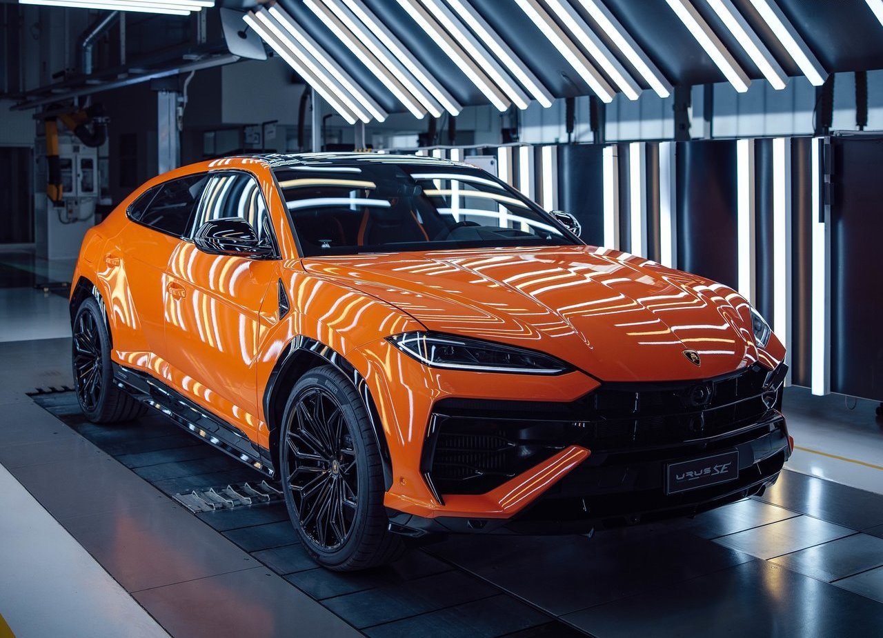 LAMBORGHINI URUS SE, foto 6