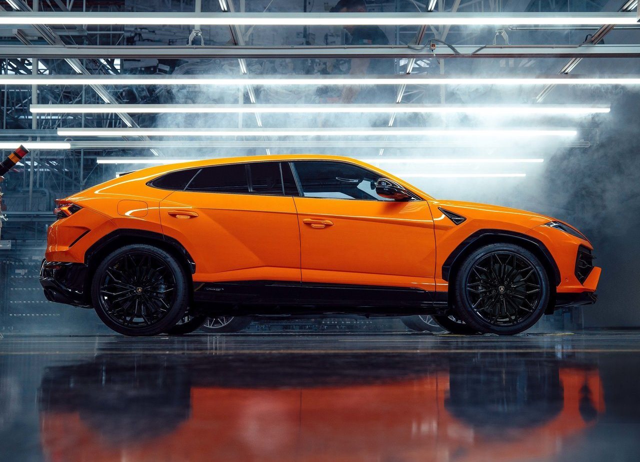 LAMBORGHINI URUS SE, foto 8
