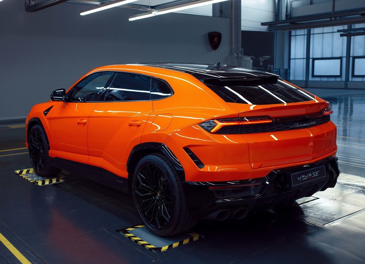 LAMBORGHINI URUS SE, foto 11