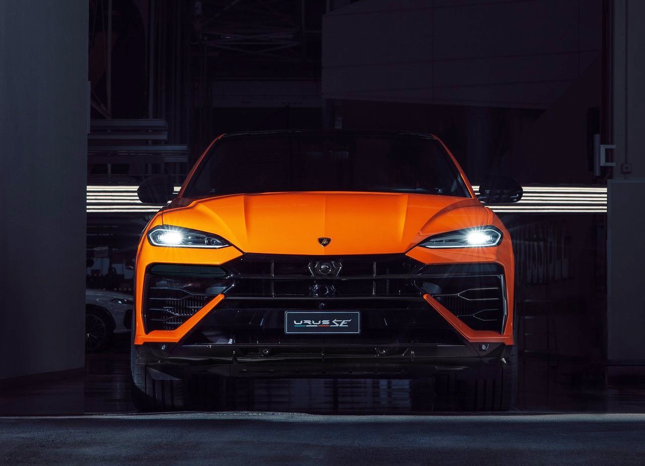 LAMBORGHINI URUS SE, foto 13