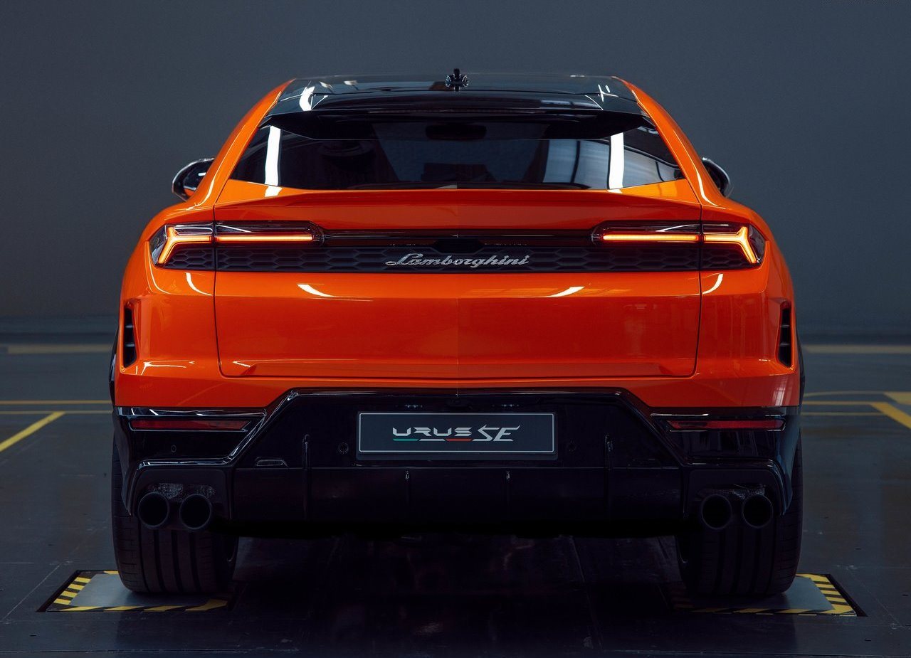 LAMBORGHINI URUS SE, foto 17