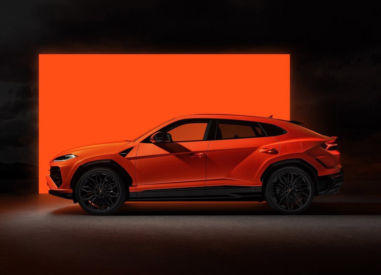 LAMBORGHINI URUS SE, foto 25