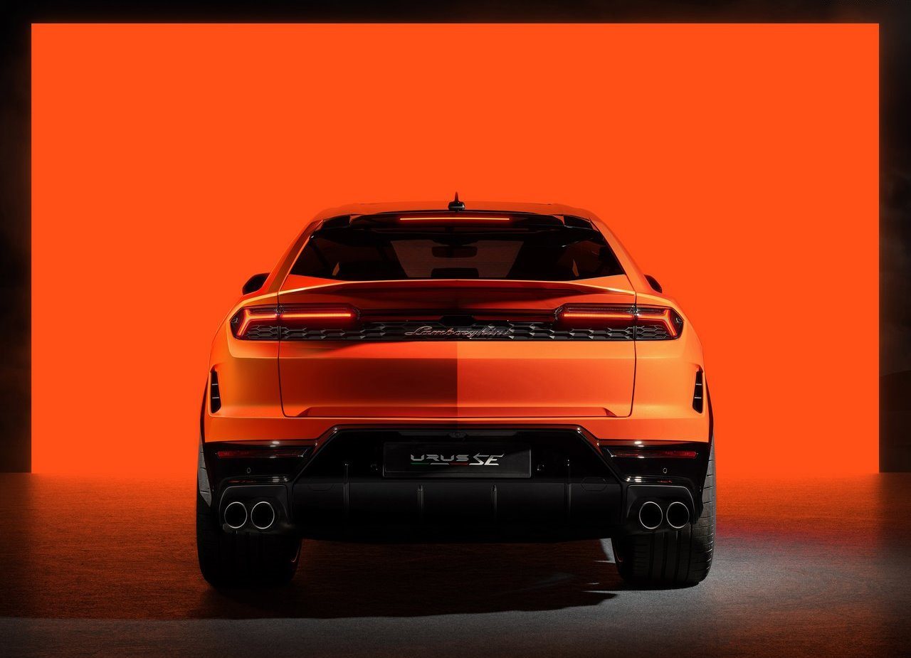 LAMBORGHINI URUS SE, foto 29