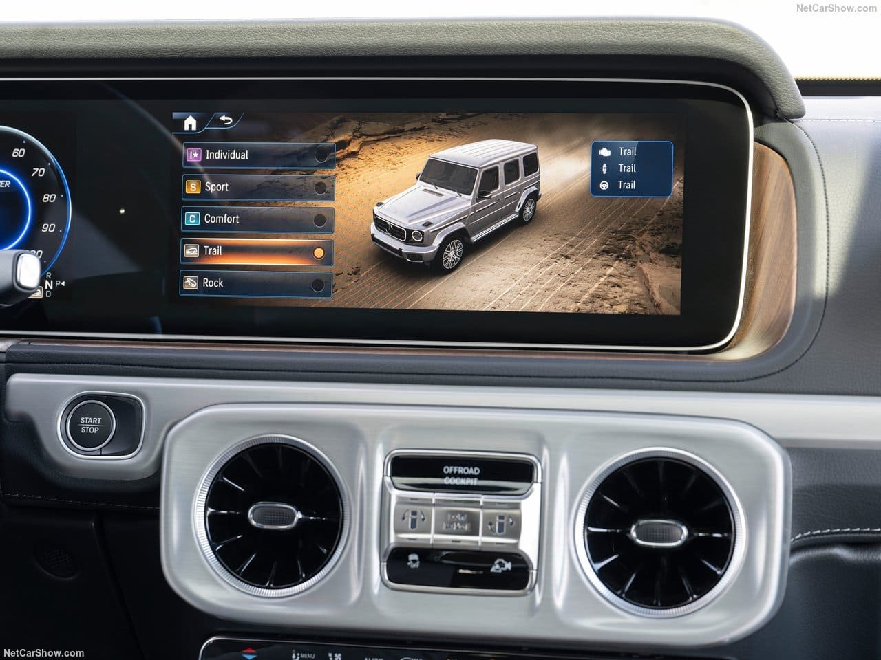 2025 - MERCEDES-BENZ G 580 EQ, foto 138