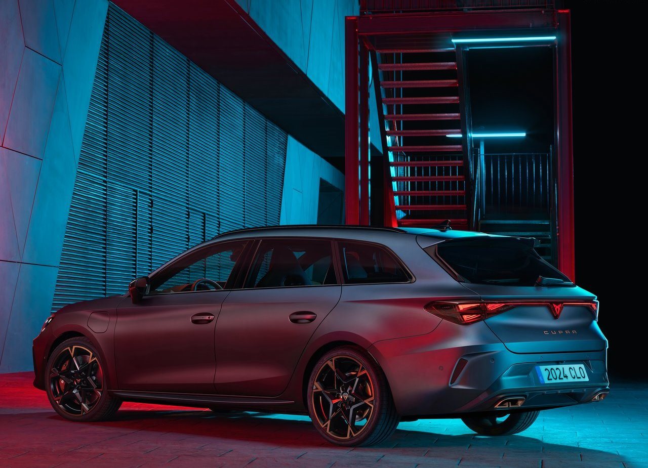 2025 - CUPRA LEÓN SPORTSTOURER, foto 4